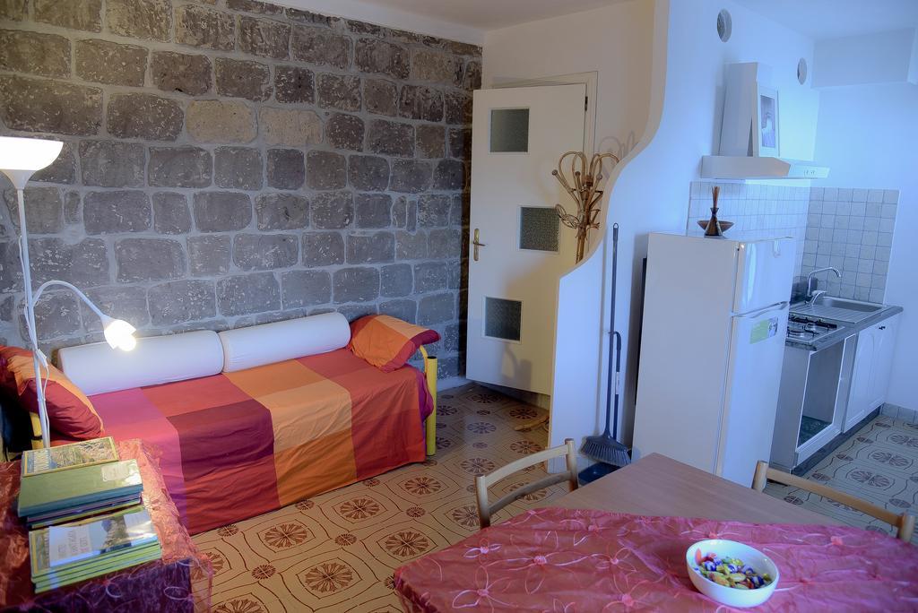 Sentieri Luminosi Apartment SantʼAgata deʼ Goti Bagian luar foto